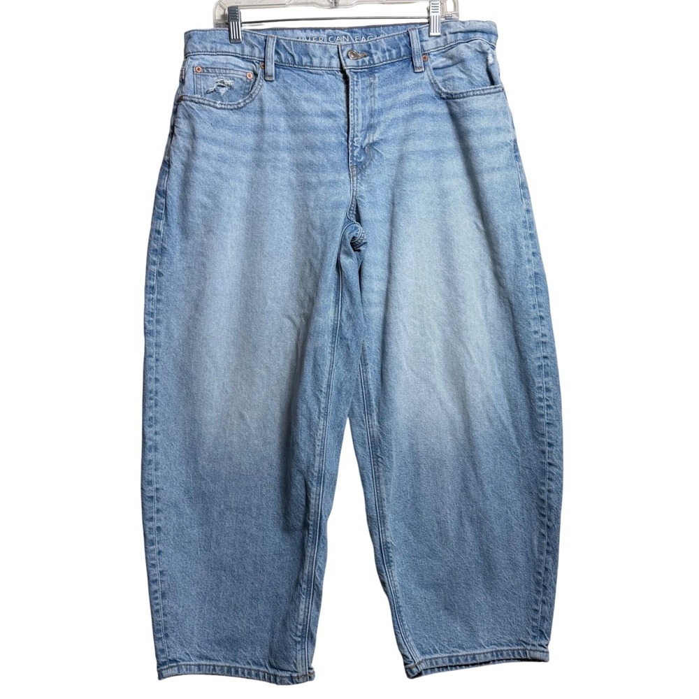 American Eagle Barrel Jeans Light Wash High Rise Curved Leg 8 Short Stretch